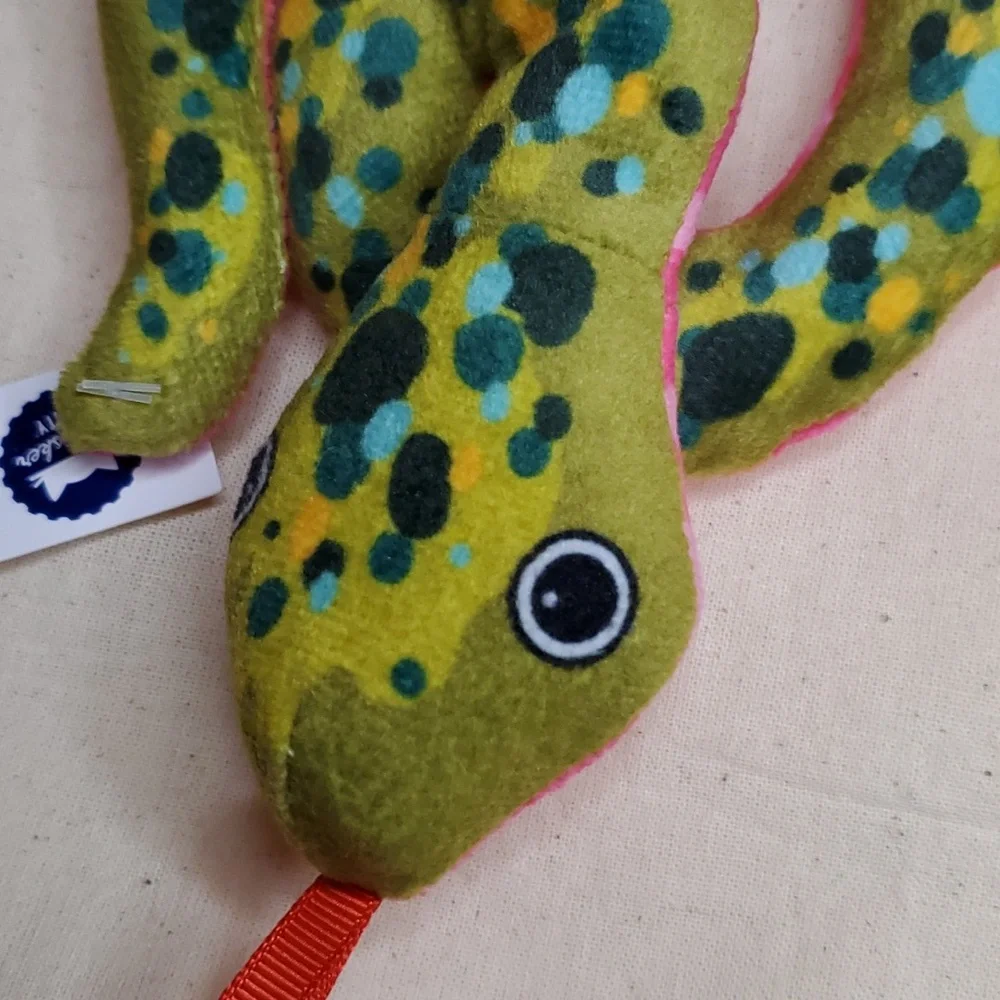 Cat Toy‎